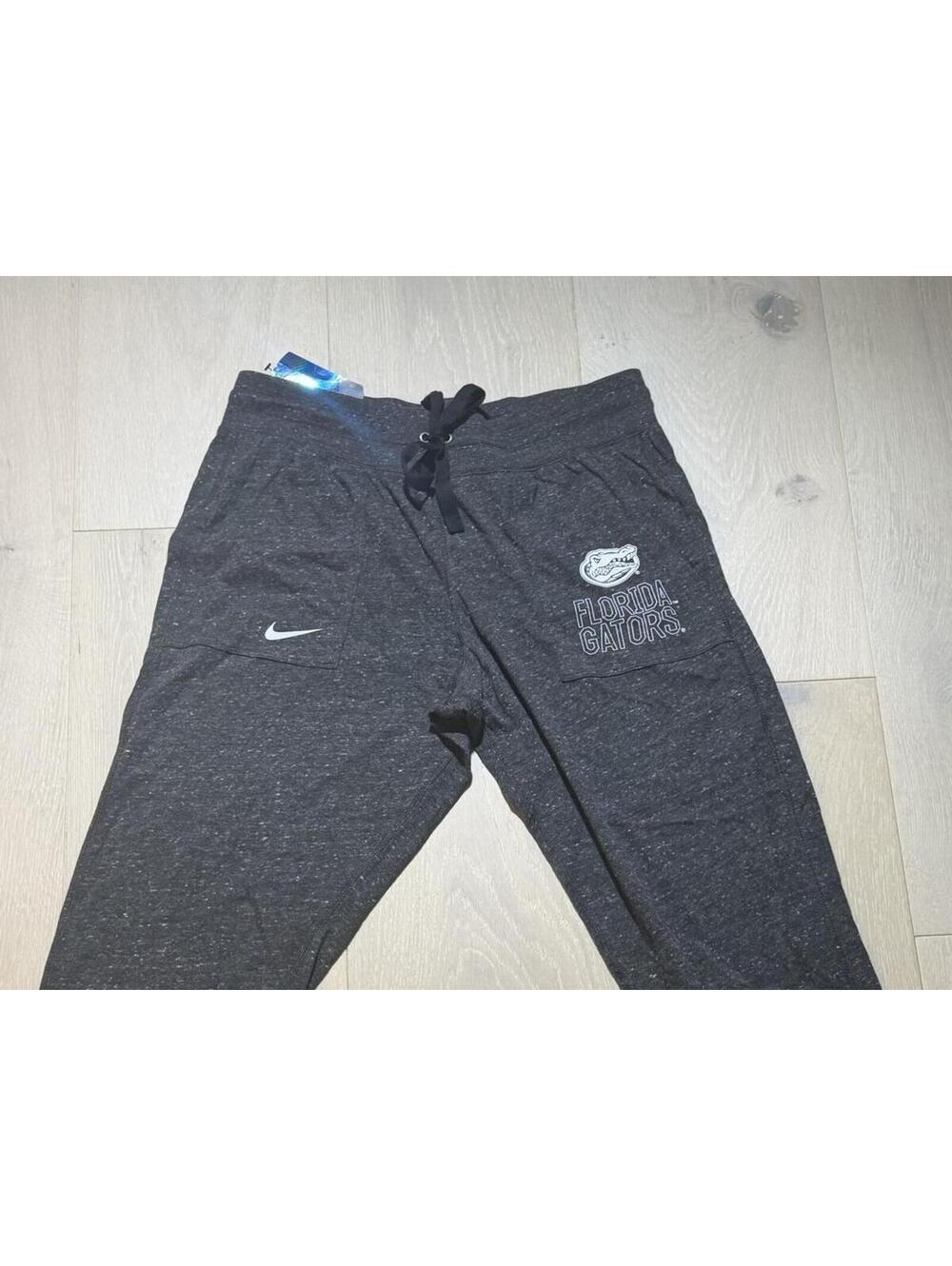 NWT Nike Florida Gators Jogger Sweatpants Women's Large Gray NCAA Athletic Pants